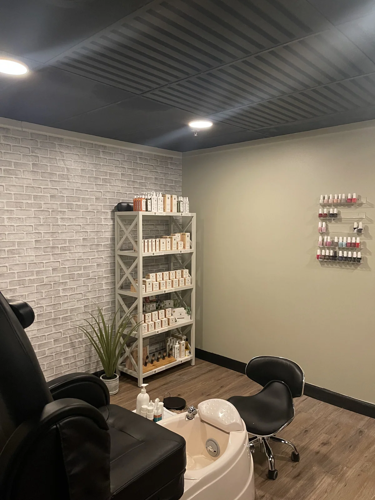 Reflection Spa and Wellness nail photo 4